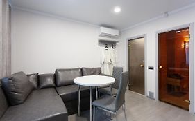 Апартотель Sumskaya Apartments