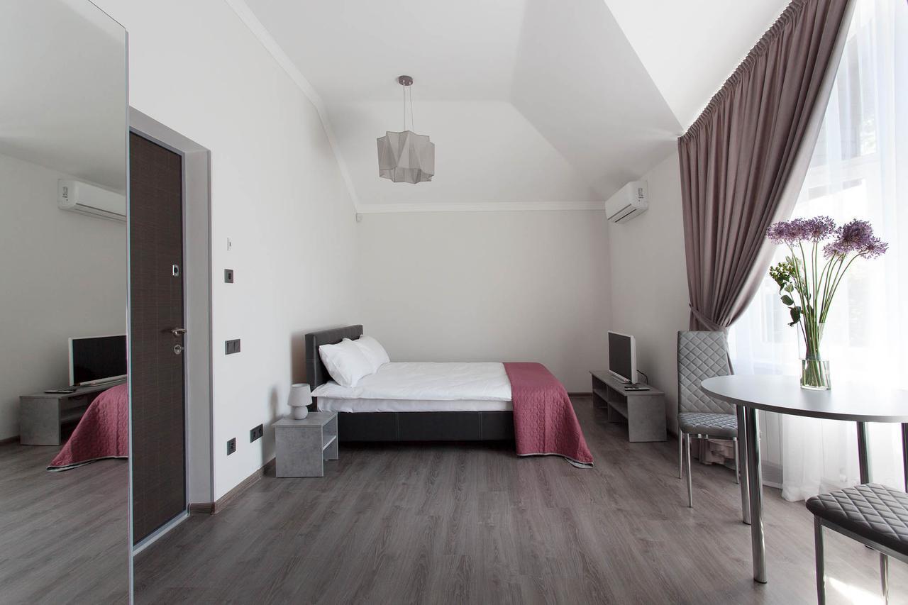 Апартотель Sumskaya Apartments Киев Экстерьер фото